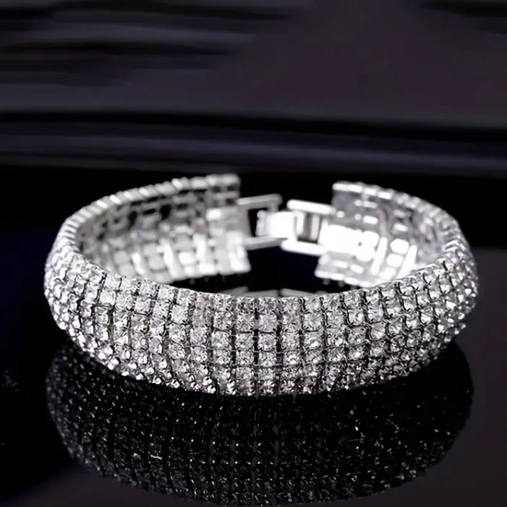 7-Row Curvature Full Sparkling Rhinestone Decor Elegant Bracelet
